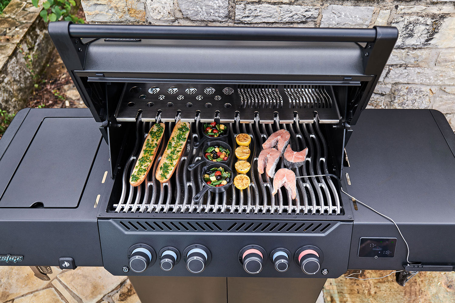 Napoleon Phantom Prestige® 500 Connected RSIB| Mattschwarz