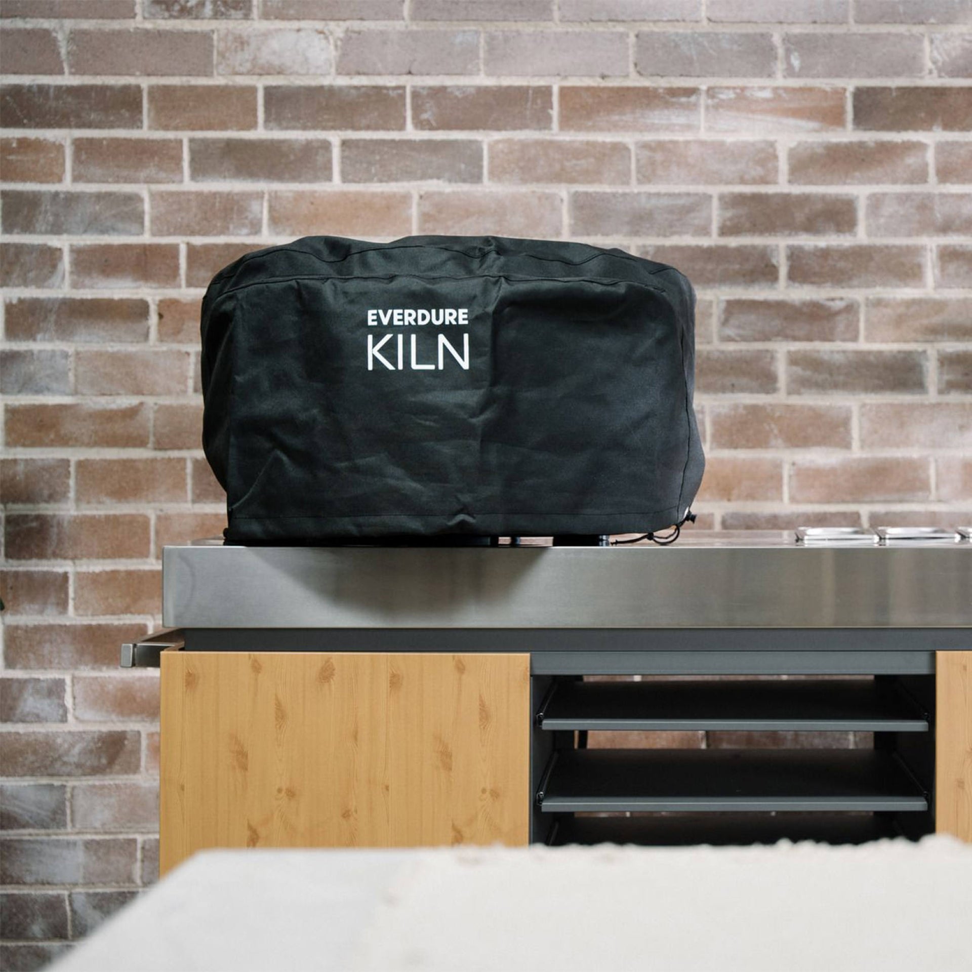 everdure-abdeckhaube-fuer-KILN-gaspizzaofen